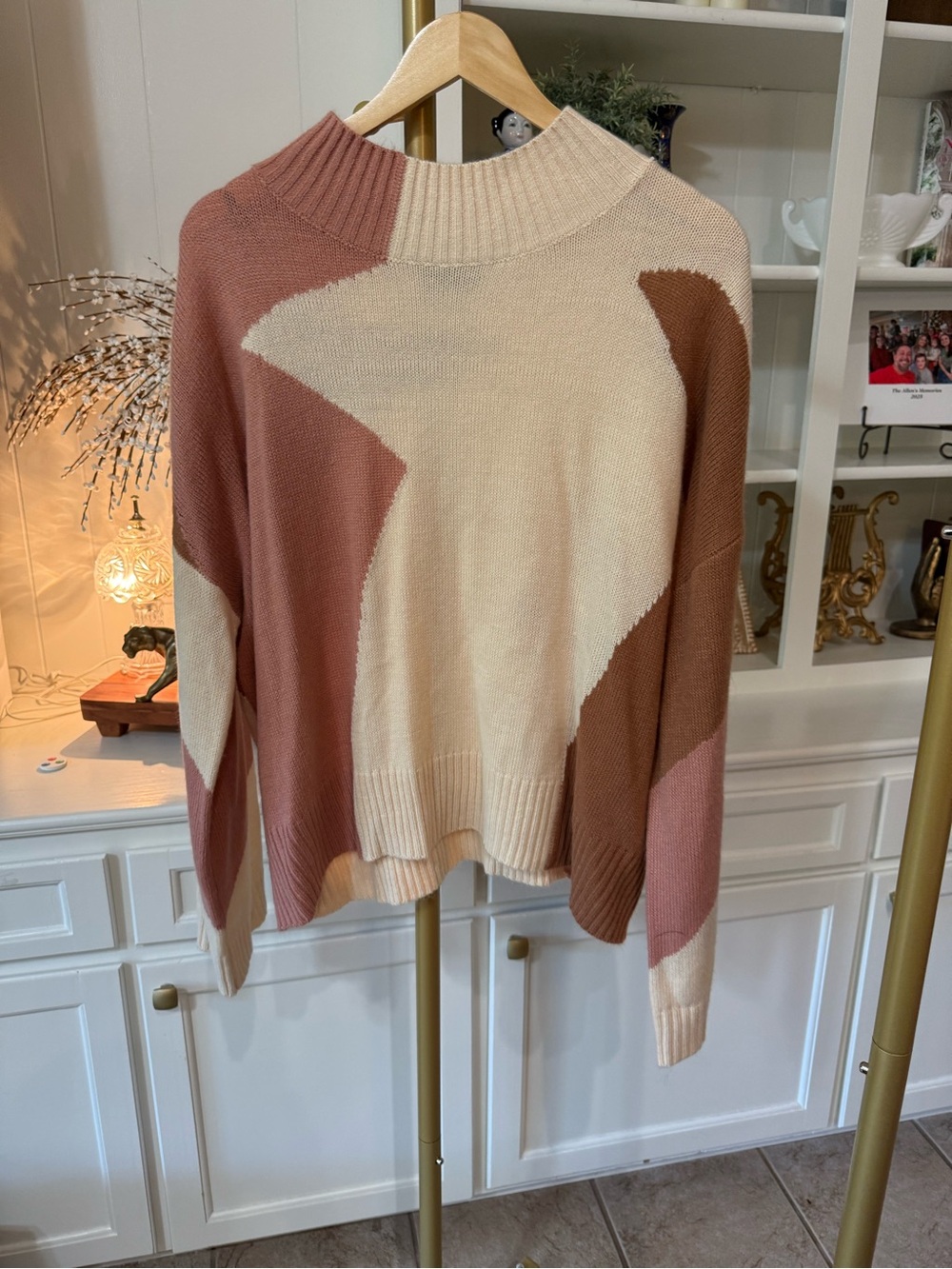 GiGiO USA Star Color Block Sweater Large Mauve/Pink Cream Brown